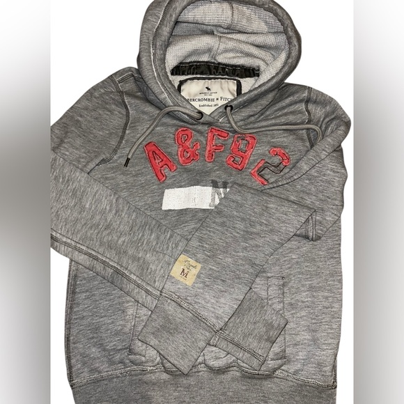 Y2K Abercrombie & Fitch Women’s Size Medium Hooded Sweatshirt - Picture 2 of 3